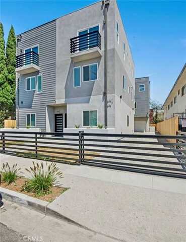 644 N Manhattan Place, Los Angeles, CA 90004