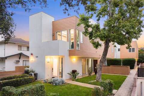 128 N Allen Avenue, Pasadena, CA 91106