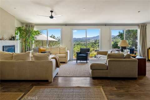 8270 San Marcos Road, Atascadero, CA 93422