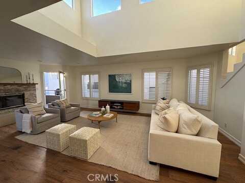 854 Cypress Avenue, Hermosa Beach, CA 90254