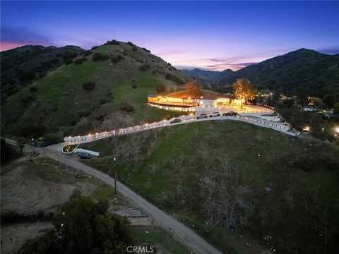 9250 Del Arroyo Drive, Sun Valley, CA 91352