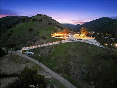 9250 Del Arroyo Drive, Sun Valley, CA 91352