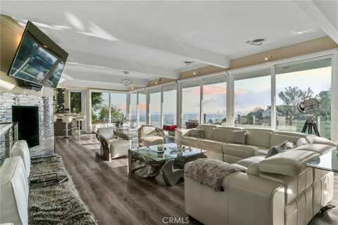 1737 Sunset Plaza Drive, Los Angeles, CA 90069