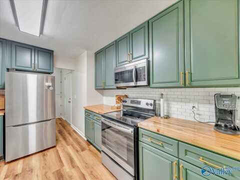 11416 Hillwood Drive SE, Huntsville, AL 35803