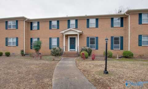 8201 Willowbrook Circle, Huntsville, AL 35802