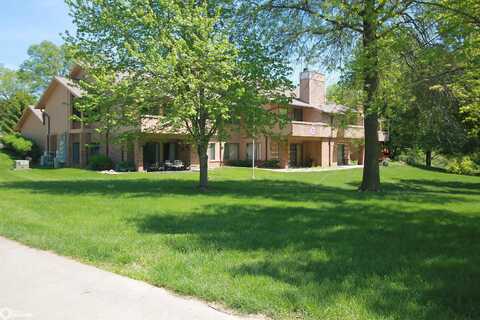 240 S Cardinal Drive, Clarinda, IA 51632