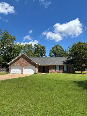 822 Deerfield Drive, Oxford, MS 38655