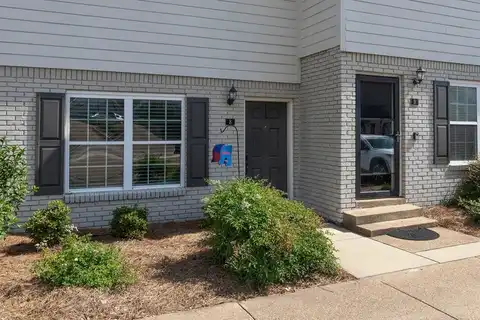 8 1802 West Jackson Avenue, Oxford, MS 38655