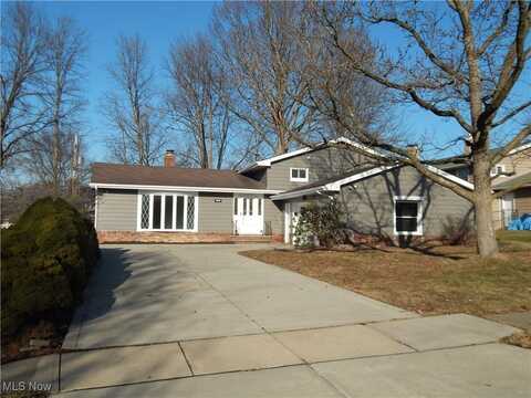 14520 Indian Creek Drive, Middleburg Heights, OH 44130