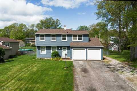 2332 Birch Trace Drive, Austintown, OH 44515