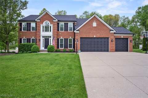 649 Chilham Circle, Uniontown, OH 44685