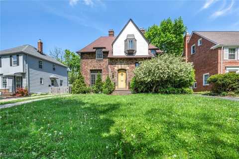 17929 Sherrington Road, Shaker Heights, OH 44122