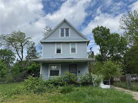 12423 Phillips Avenue, Cleveland, OH 44108