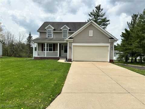122 Pine Hollow Circle, Chardon, OH 44024