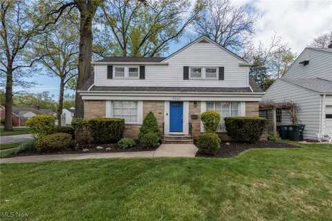5567 Dorset Road, Lyndhurst, OH 44124