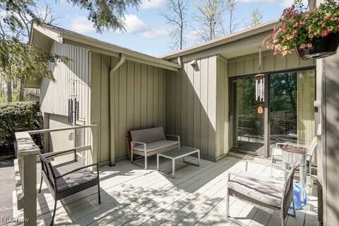 613-3 Fairington Oval, Aurora, OH 44202