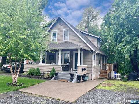 482 Louisa Avenue, Wyckoff, NJ 07481