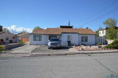 102 Valley View Road, Gallup, NM 87301