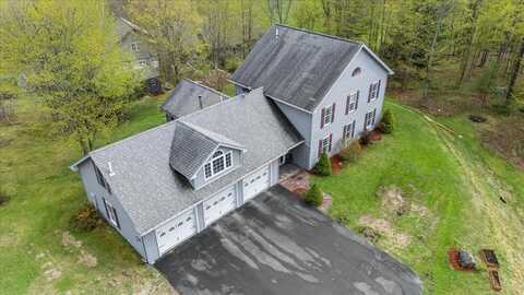34 Goldsbury Woods Road, Barre, VT 05641