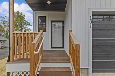 23 Ferris Street, Saint Albans, VT 05478
