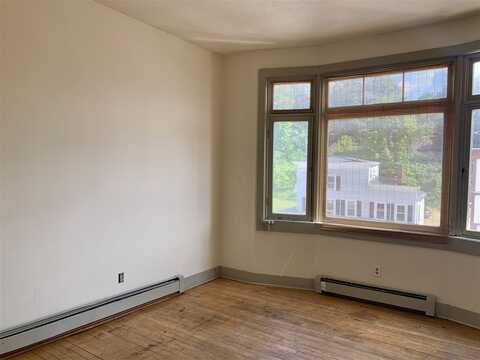 408 Central Street, Franklin, NH 03235