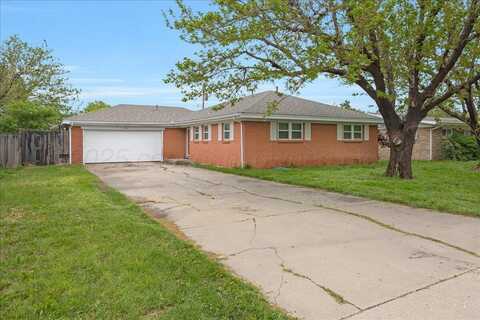 4705 CHEROKEE Trail, Amarillo, TX 79109