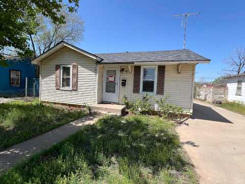 121 Oak Avenue, Dumas, TX 79029
