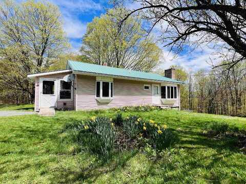 322 Coffin Road, Saint Johnsbury, VT 05819