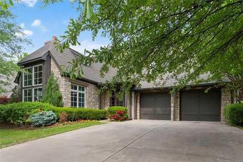 9327 S Jamestown Avenue, Jenks, OK 74037