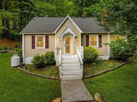 7676 Franlklin Road, Boones Mill, VA 24065