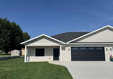 303 Rebecca Ln, Inwood, IA 51240