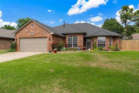 1812 Windsong Drive, Midwest City, OK 73130