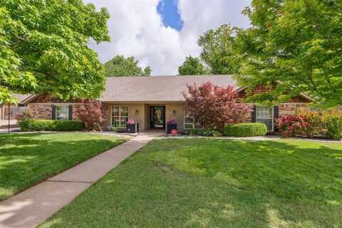 2925 Lamp Post Lane, Oklahoma City, OK 73120