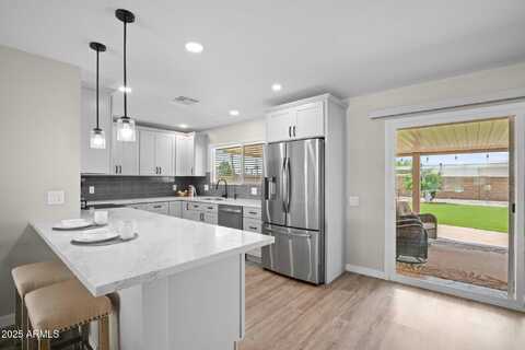 13815 N CAMEO Drive, Sun City, AZ 85351