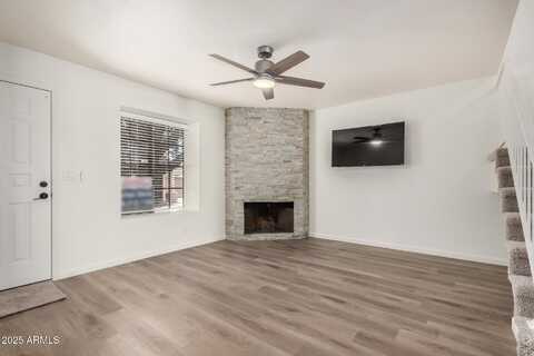 921 W UNIVERSITY Drive, Mesa, AZ 85201