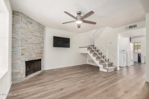 921 W UNIVERSITY Drive, Mesa, AZ 85201