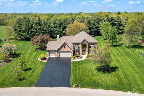13 W. Royal Oaks Drive, Bristol, IL 60512