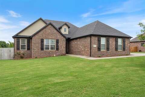 18556 Astor DR, Fayetteville, AR 72704