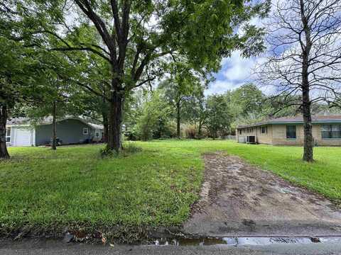 8465 Frazier Dr, Beaumont, TX 77707