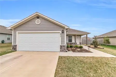 6Th, BLUE SPRINGS, MO 64014
