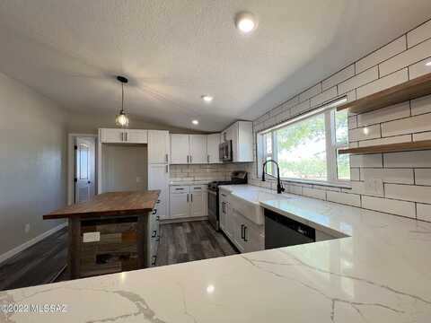 Vaqueros, TUCSON, AZ 85743