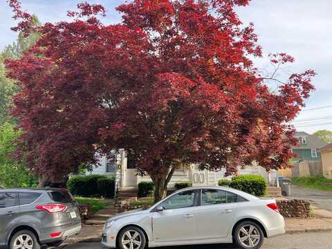 137 - 141 Birch St, Manchester, CT 06040