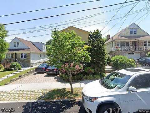 8Th, WHITESTONE, NY 11357
