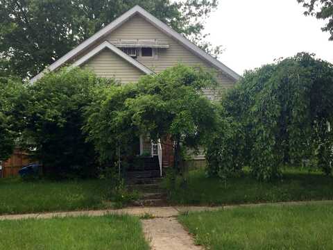 8Th, HIGHLAND, IL 62249