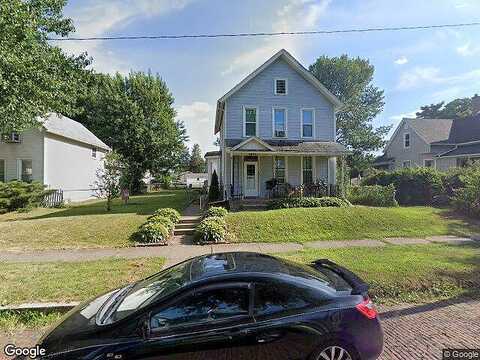 1St, DAVENPORT, IA 52802