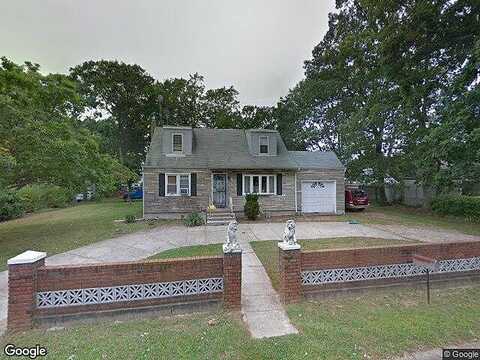 Brandon, AMITYVILLE, NY 11701