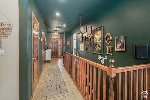 N Osprey Way E, Layton, UT 84040