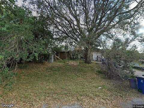 17Th, LEHIGH ACRES, FL 33976