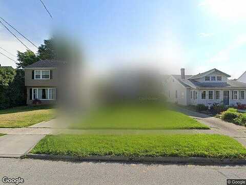 324Th, WILLOWICK, OH 44095