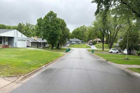 Edgewood, MINNEAPOLIS, MN 55427